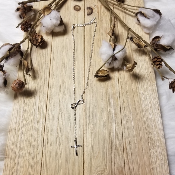 Beautiful Infinity Cross Necklace in SILVER - Picture 5 of 10